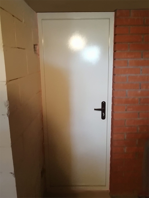 Техническая дверь