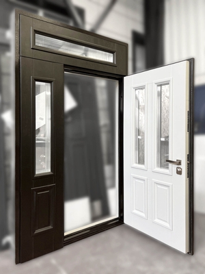 Входная группа с остеклением и верхней вставкой Входная группа с остеклением и верхней вставкой